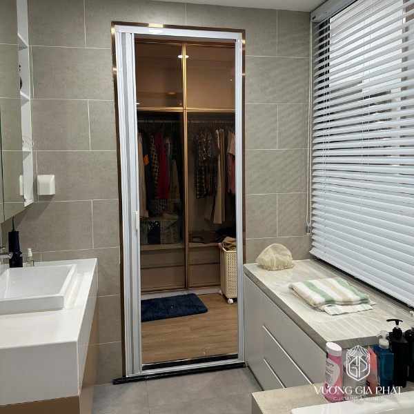 lắp đặt rèm tổ ong