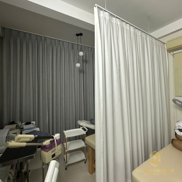 thi công rèm spa quận 8 thi công rèm voan trắng ngăn giường spa
