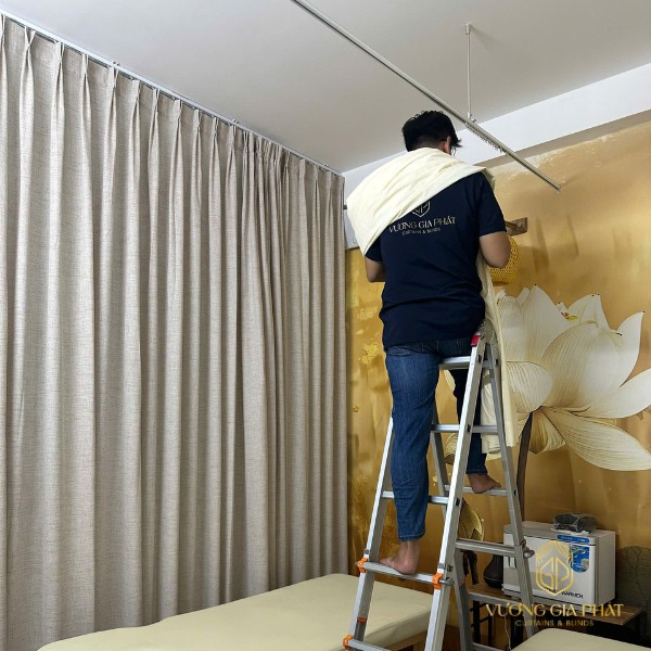 thi công rèm spa quận 8 lắp đặt rèm voan hạ trần cho spa